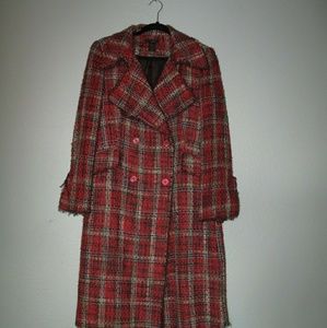 Plaid, stunning trench coat!